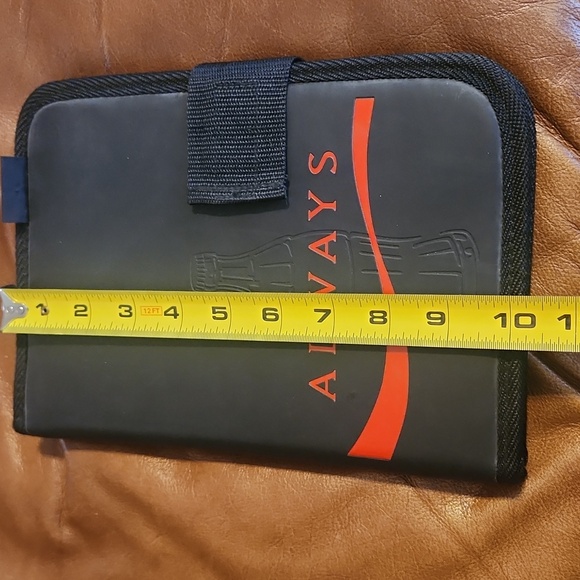 Coke "Always" padded binder with removable notebook/planner, velcro closure - Picture 8 of 9